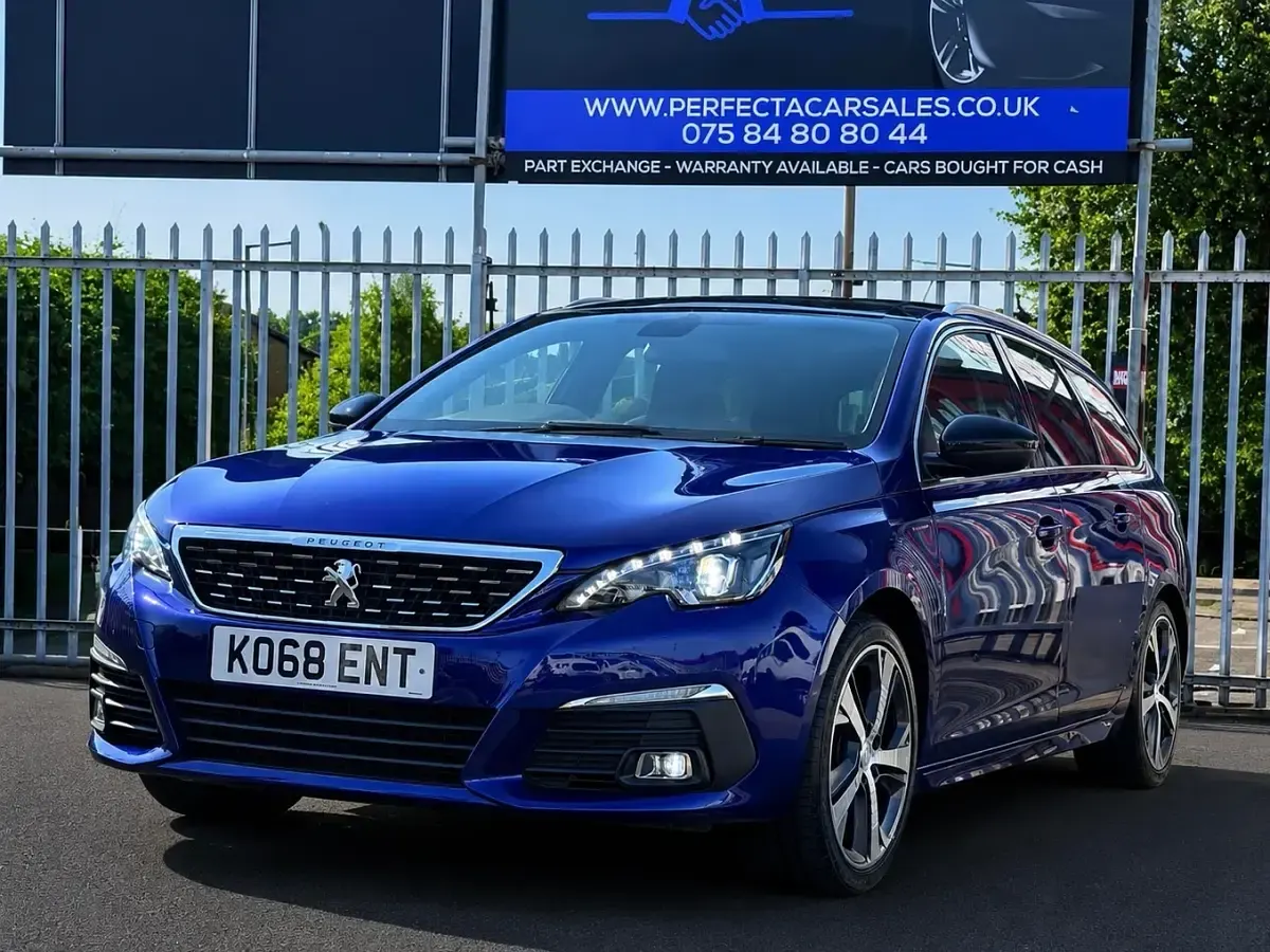 Used Peugeot 308 GT-line 2019 Blue Estate