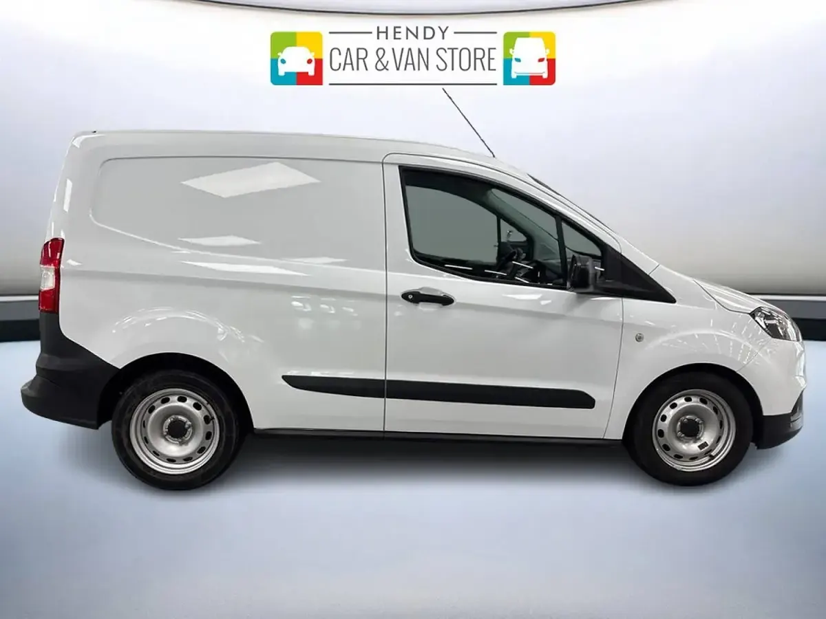 Used Ford Transit Courier 2021 White Van