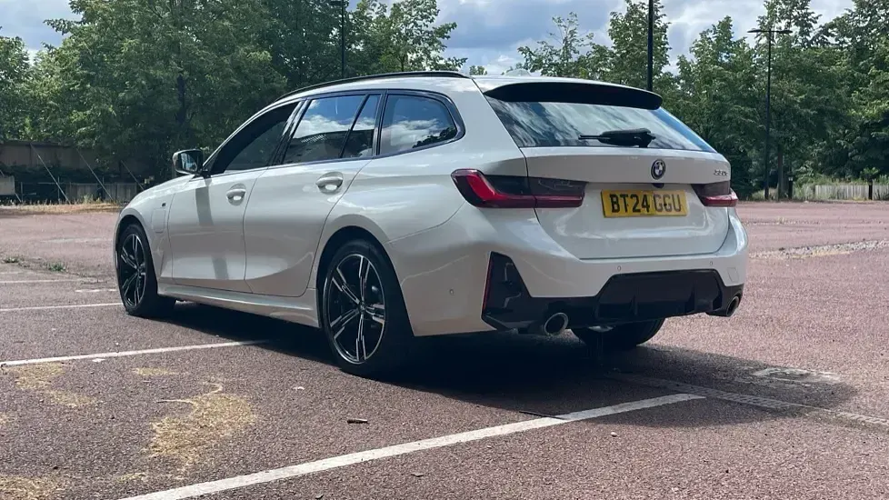 Used BMW 330 M Sport 288 HP (211 kW) 2024 White Estate