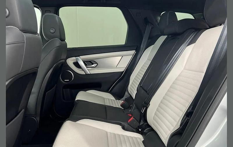 Used Land Rover Discovery Sport HSE Dynamic 200 HP (147 kW) 2025 Silver SUV