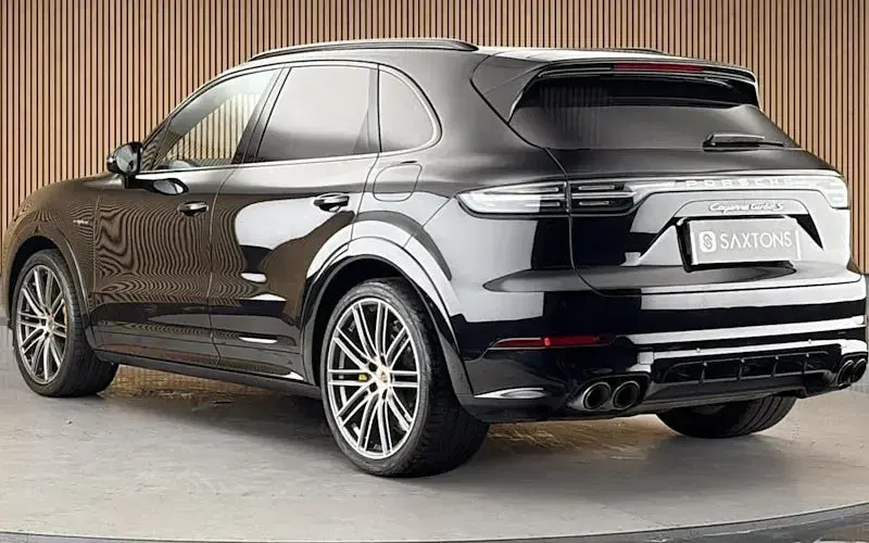 Used Porsche Cayenne Turbo S E-Hybrid 680 HP (500 kW) 2021 Black SUV