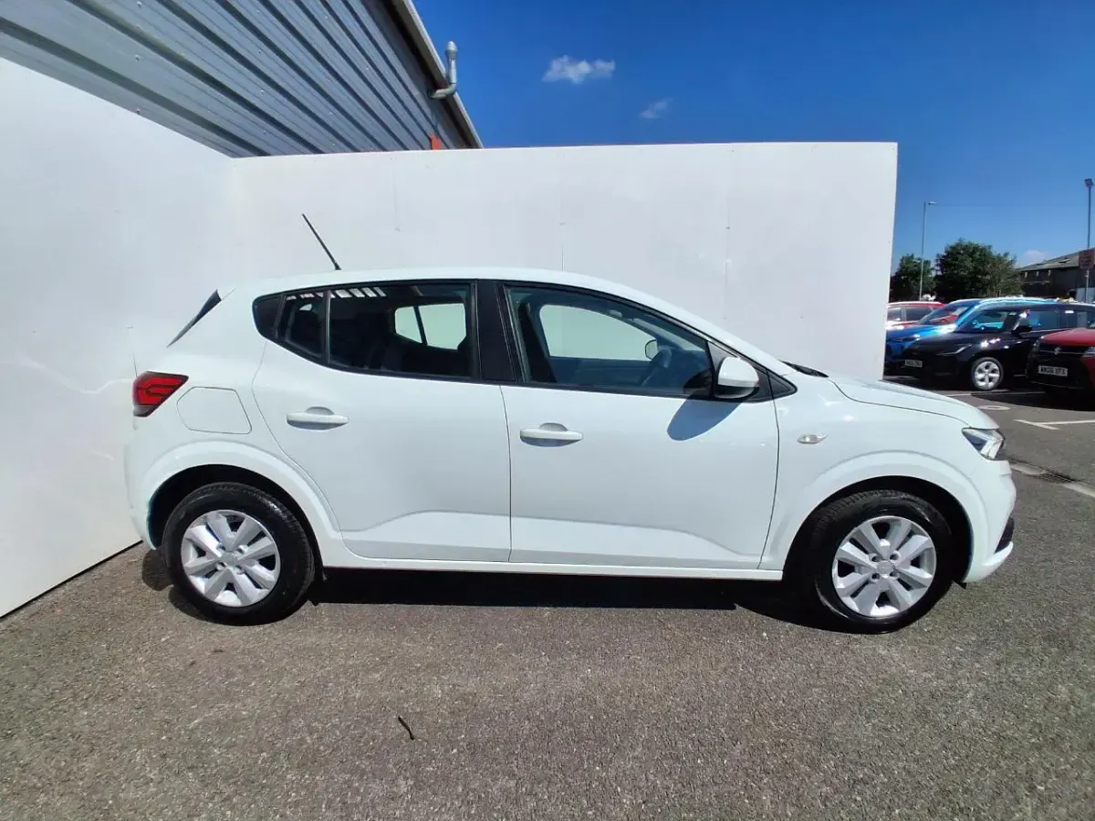 Used Dacia Sandero Expression 89 HP (65 kW) 2023 White Hatchback