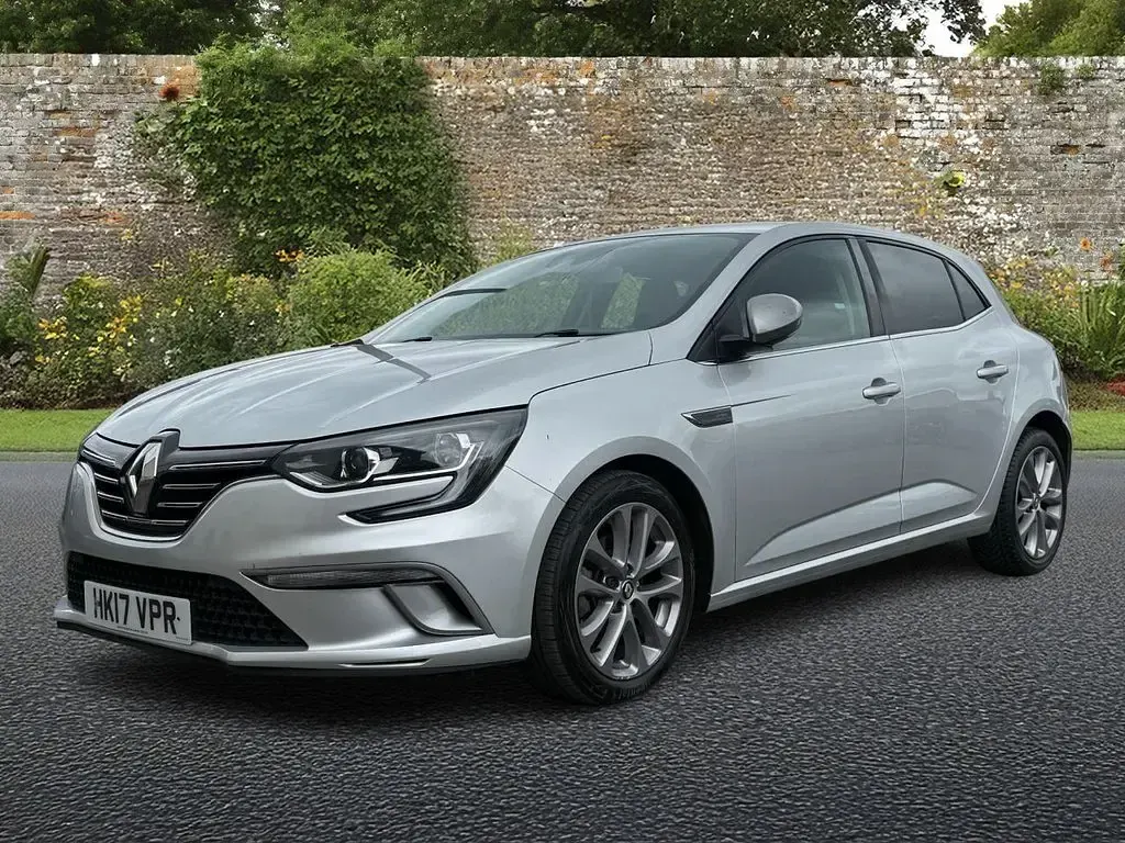 Used Renault Mégane GT Line GT-Line 130 HP (95 kW) 2017 Silver Hatchback
