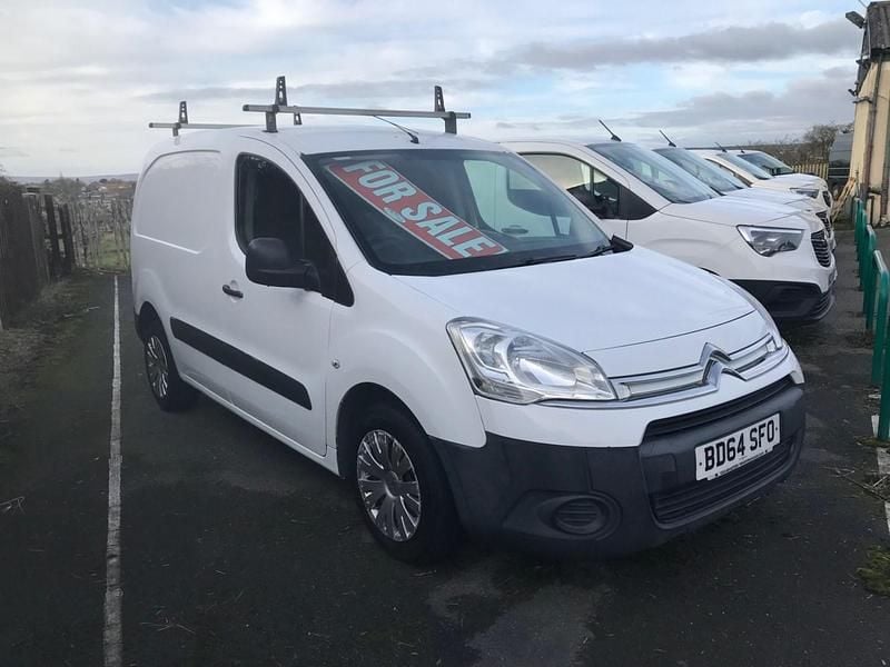 Used Citroën Berlingo 90 HP (66 kW) 2014 White MPV