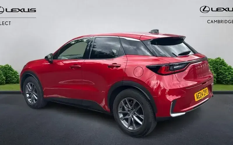 Used Lexus LBX 136 HP (100 kW) 2026 SUV