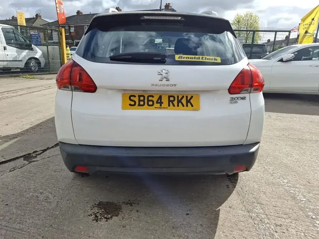 Begagnad Peugeot 2008 Active 92 HK (67 kW) 2014 Vit SUV