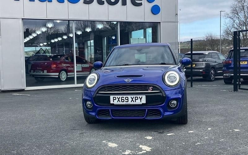 Używany Mini Cooper S Hatch 192 KM (141 kW) 2019 Niebieski Hatchback