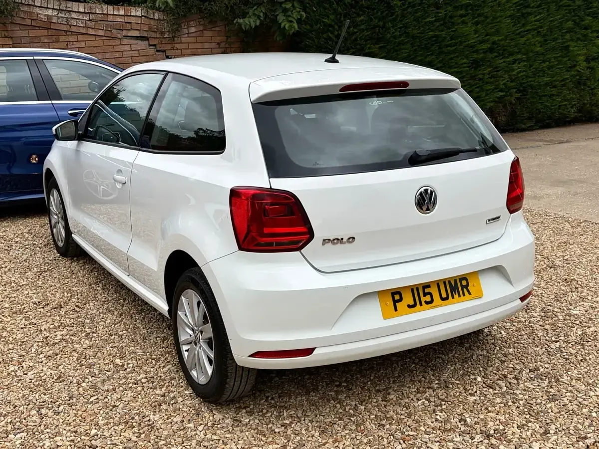 Used VW Polo SE 2015 White Hatchback