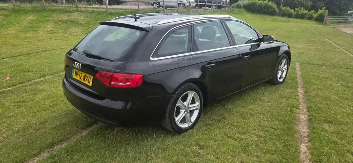 Used Audi A4 143 HP (105 kW) 2012 Black Estate