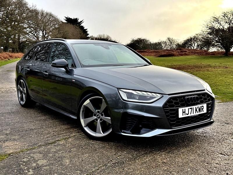 Used Audi A4 Black Edition 150 HP (110 kW) 2021 Grey Estate