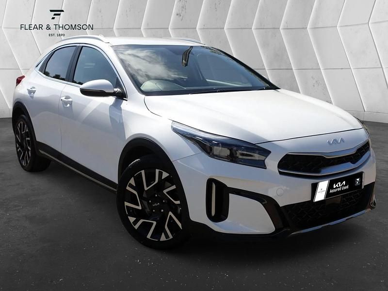 White Used 2025 Kia XCeed SUV | £21,999 (A bit pricey) - Image 1/4