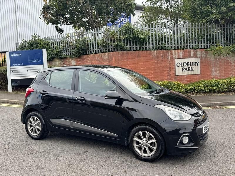 Used Hyundai i10 Premium 2015 Black Hatchback