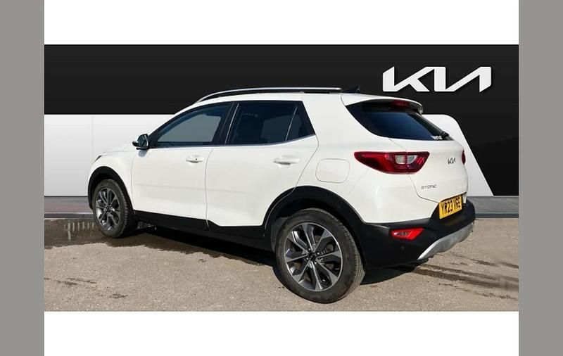 Used Kia Stonic 117 HP (86 kW) 2023 White SUV