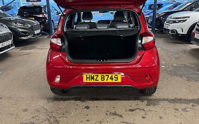 Used Hyundai i10 Premium 63 HP (46 kW) 2026 Hatchback