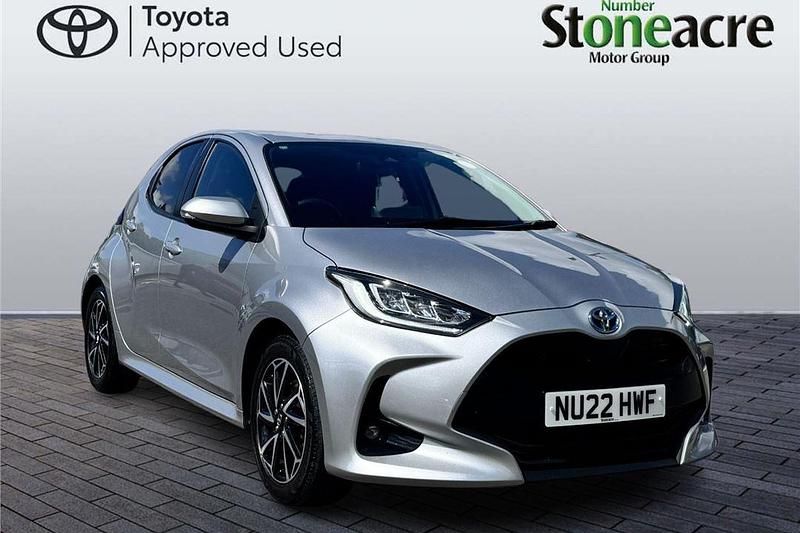 Grey Used 2020 Toyota Yaris Hatchback | £16,000 (Fair price) - Image 1/2