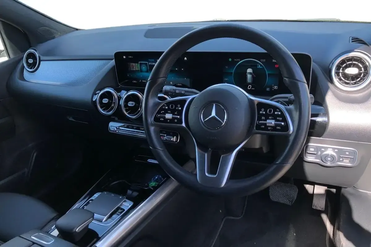 Usado Mercedes B200 Executive 2020 Branco Monovolume