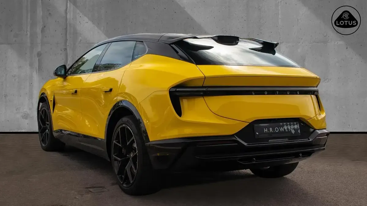 Used Lotus Eletre 450 kW (612 HP) 2024 Yellow SUV