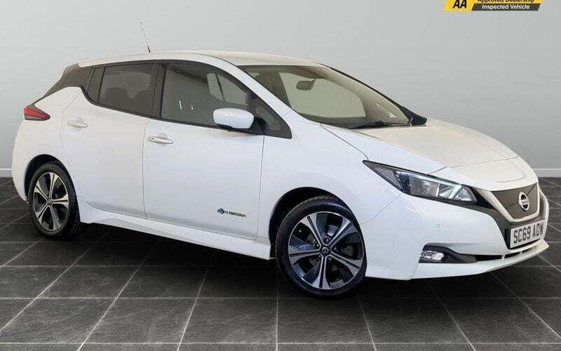 Used 2021 Nissan Leaf N-Connecta Hatchback | £7,995 (Good price) - Image 1/2