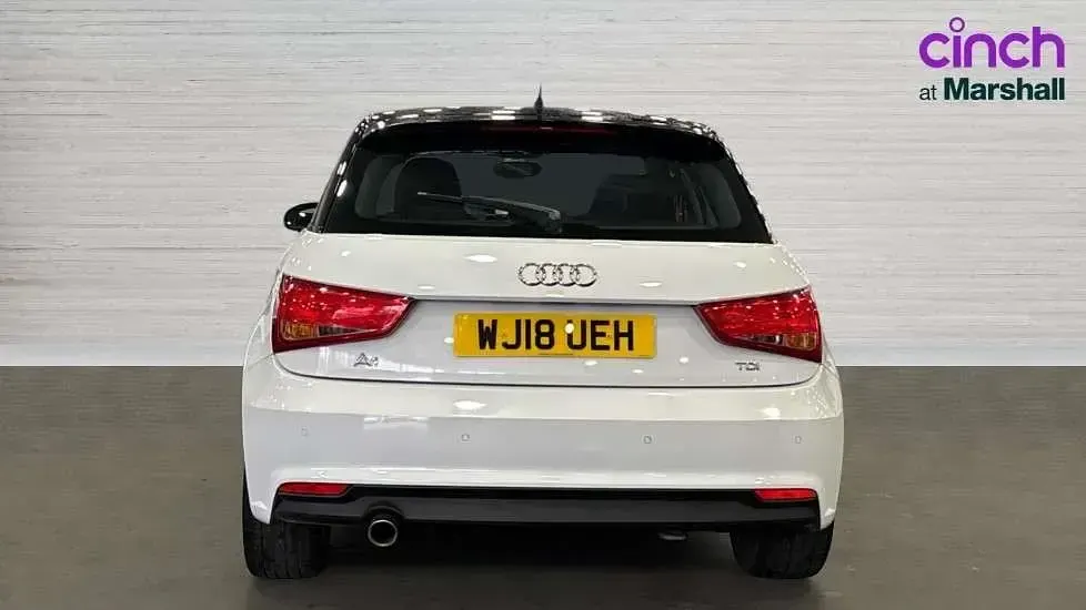 Usado Audi A1 Sport 116 HP (85 kW) 2018 Branco Citadino