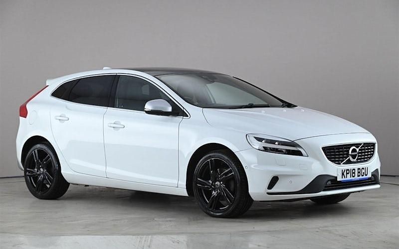 Begagnad Volvo V40 R-Design Pro 152 HK (111 kW) 2018 Vit Halvkombi