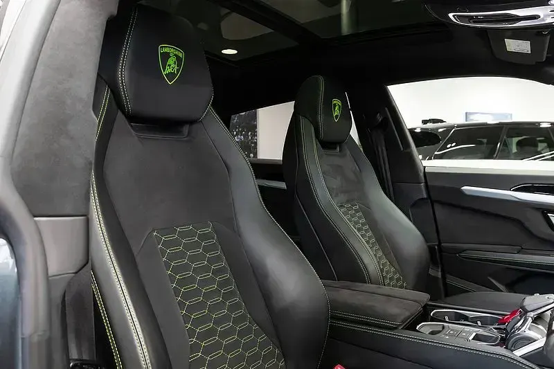 Used Lamborghini Urus 666 HP (489 kW) 2019 Grey SUV