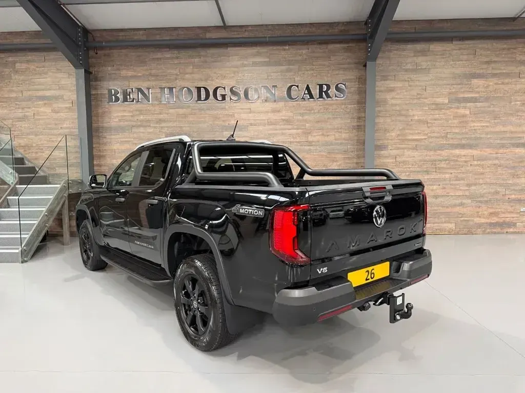 New VW Amarok PanAmericana 240 HP (176 kW) 2026 Black Pickup