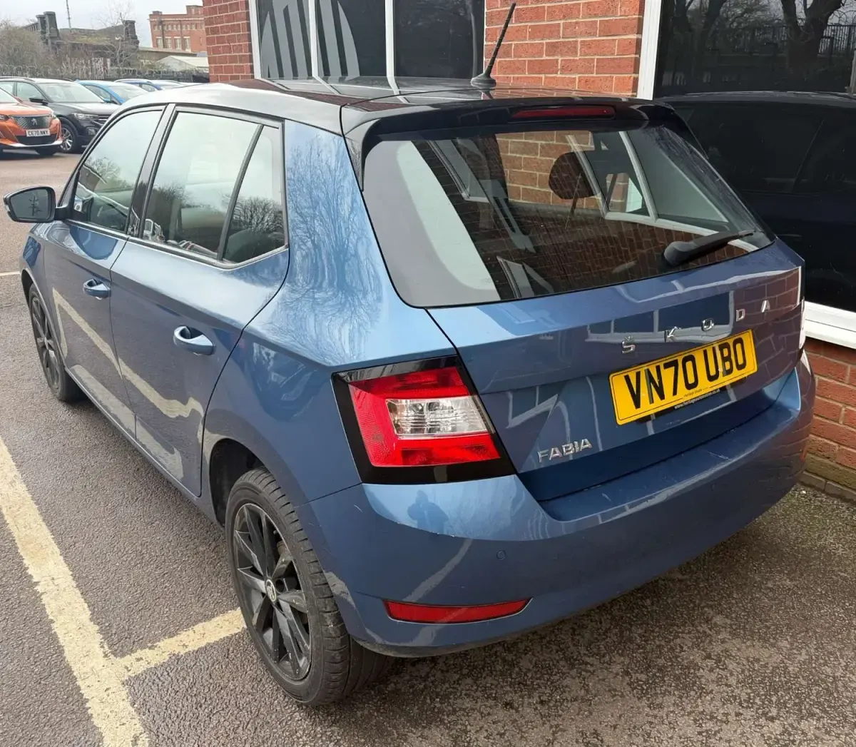 Używany Skoda Fabia Colour Edition 95 KM (69 kW) 2020 Niebieski Hatchback