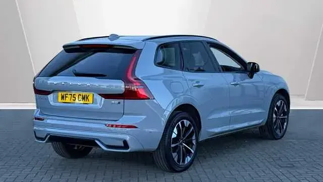 Usado Volvo XC60 Plus 247 HP (181 kW) 2026 SUV