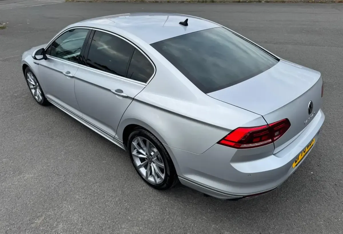 Used VW Passat R-line 150 HP (110 kW) 2021 Silver Sedan