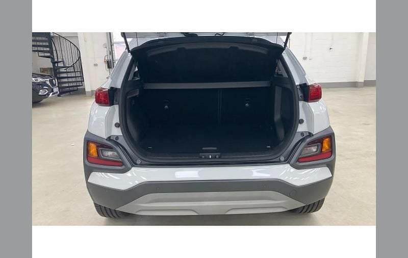 Used Hyundai Kona Premium SE 117 HP (86 kW) 2019 White SUV