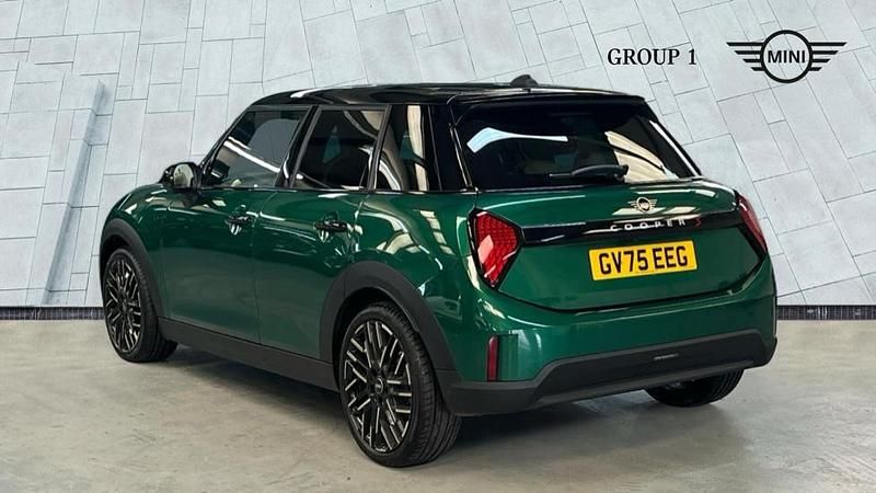Used Mini Cooper S Hatch 201 HP (147 kW) 2025 Green Hatchback