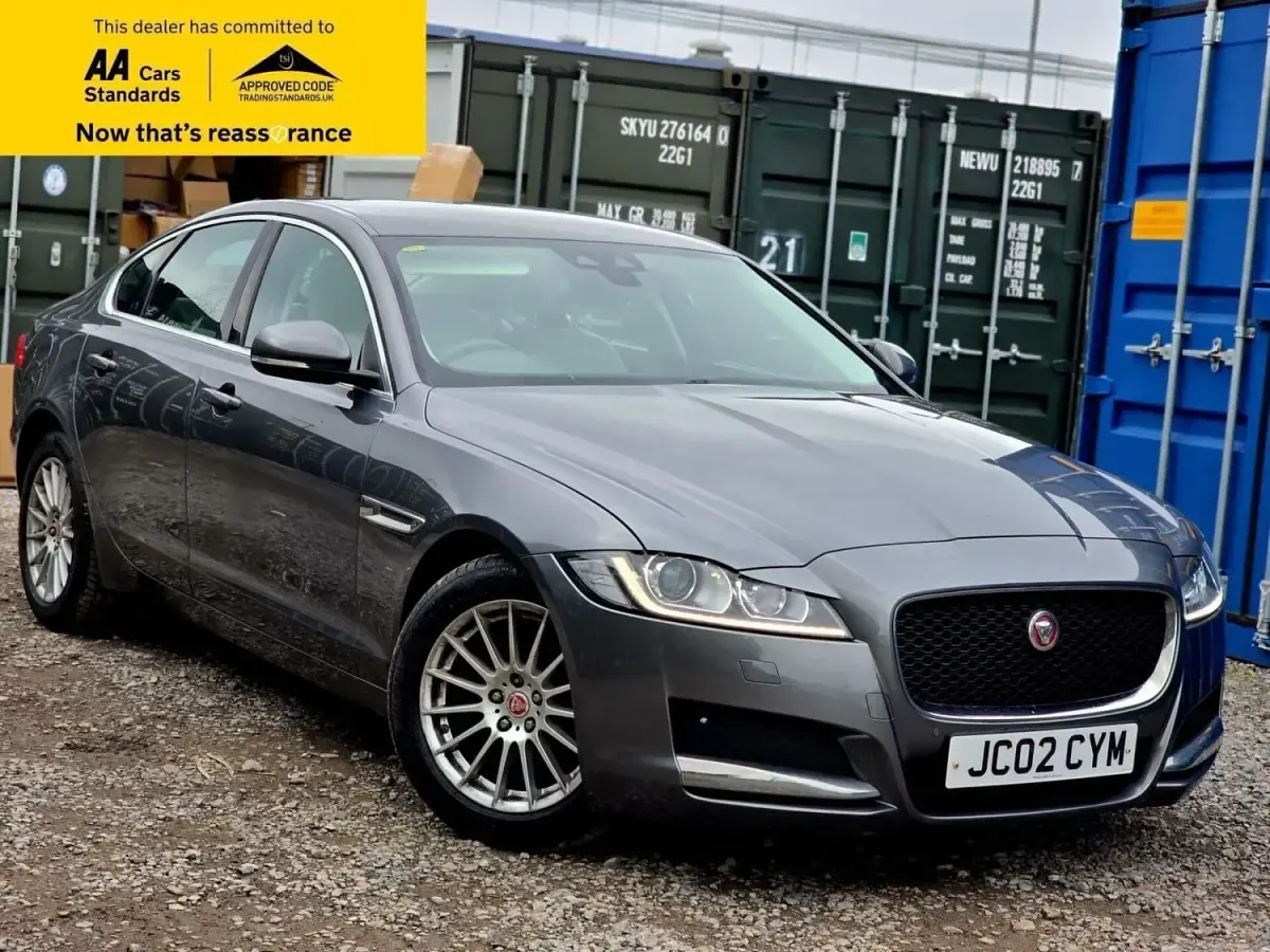 Second-hand Jaguar XF Prestige 163 CP (119 kW) 2016 Gri Berlinǎ