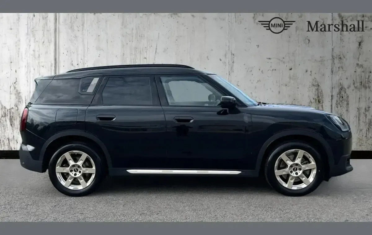 Used Mini Countryman Exclusive 214 HP (157 kW) 2024 Black SUV