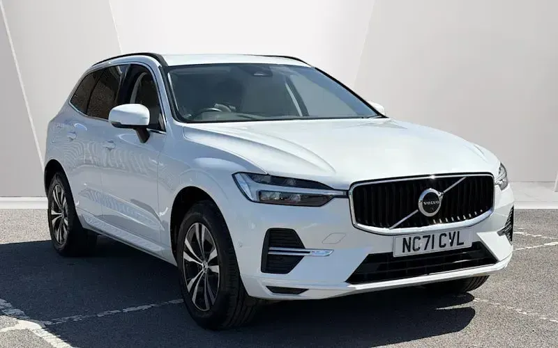 Used Volvo XC60 Momentum 250 HP (183 kW) 2021 SUV
