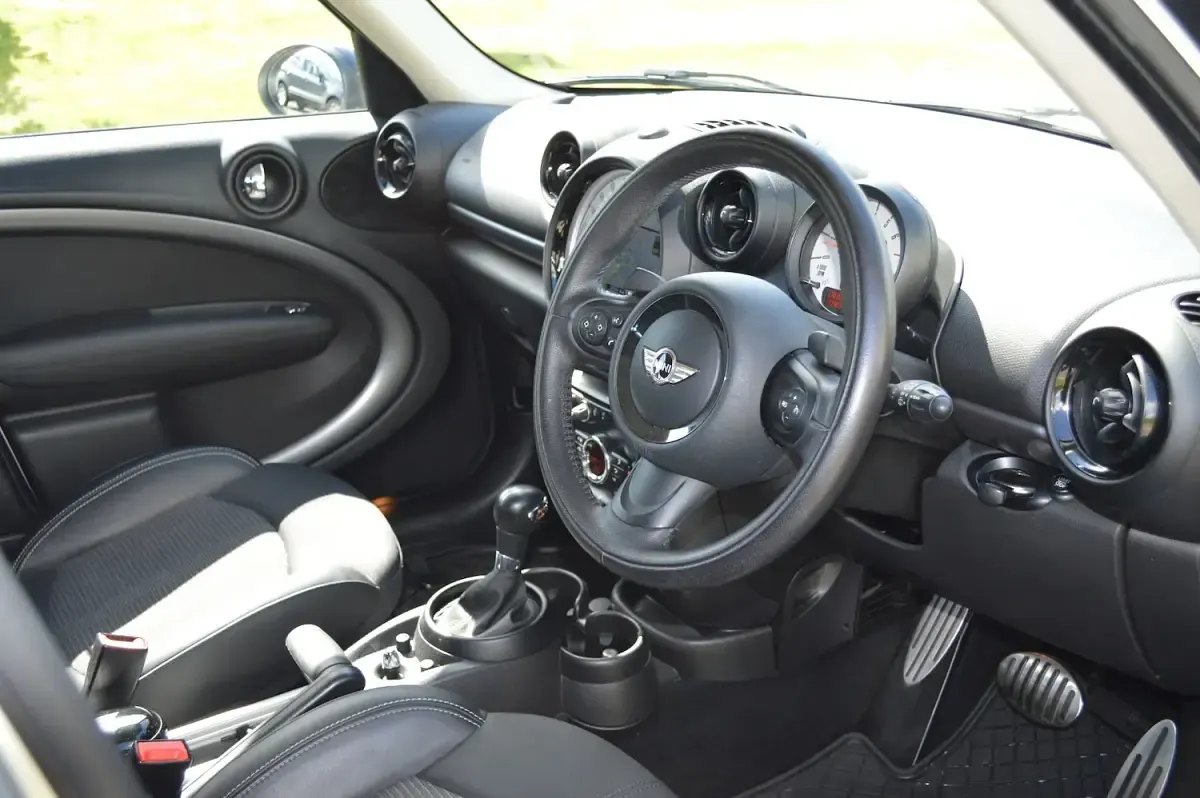 Used Mini Cooper S 2013 Silver Hatchback