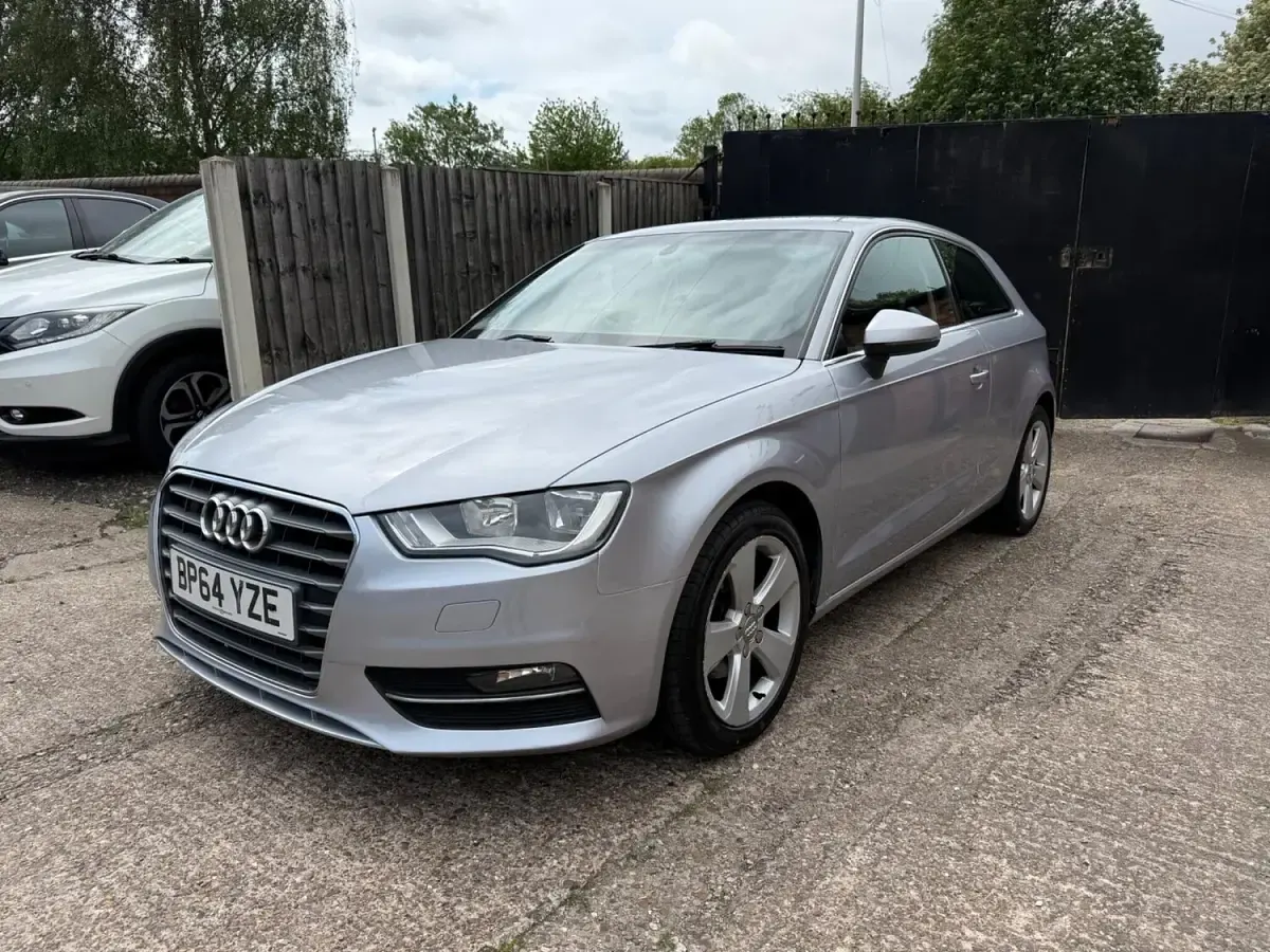Used Audi A3 Sport 110 HP (80 kW) 2015 Silver Hatchback