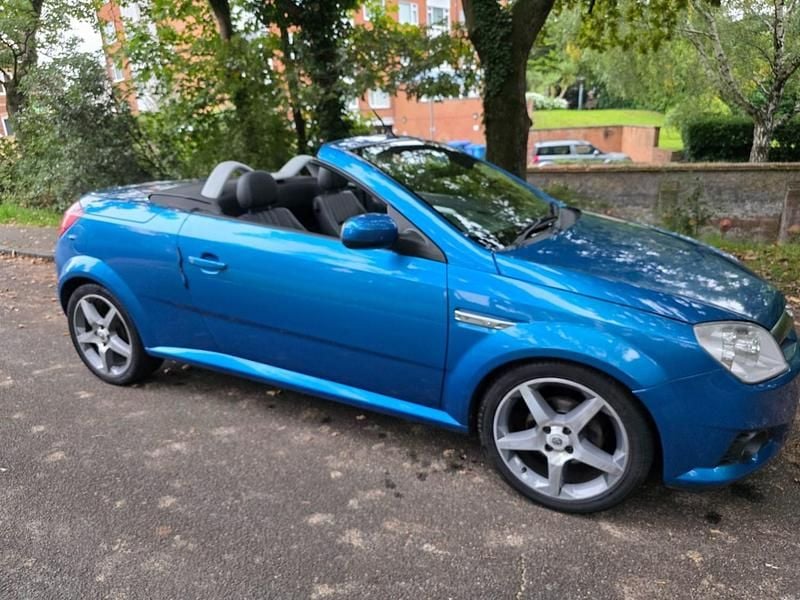 Blue Used 2008 Vauxhall Tigra Cabriolet | £2,995 - Image 1/4