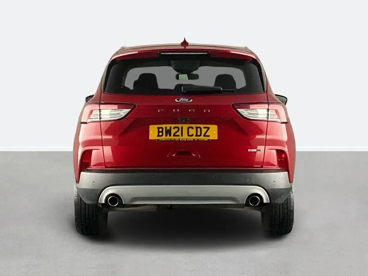 Usado Ford Kuga Titanium 2021 Rojo SUV