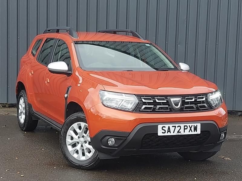 Used Dacia Duster Comfort 90 HP (66 kW) 2022 Orange SUV
