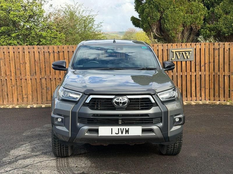 Used Toyota HiLux 2021 Bronze Pickup