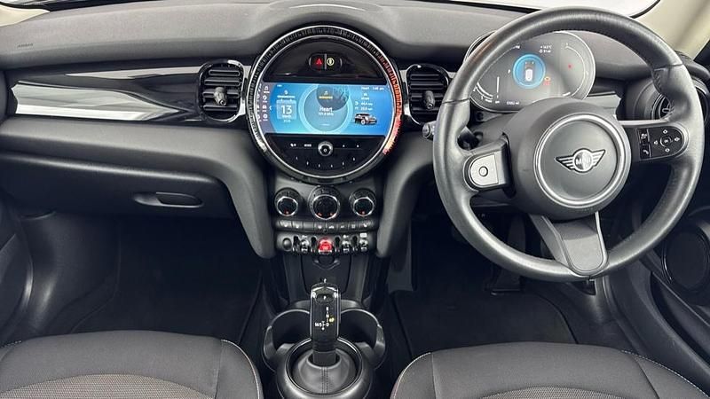 Used Mini Cooper Classic 136 HP (100 kW) 2022 Silver Hatchback