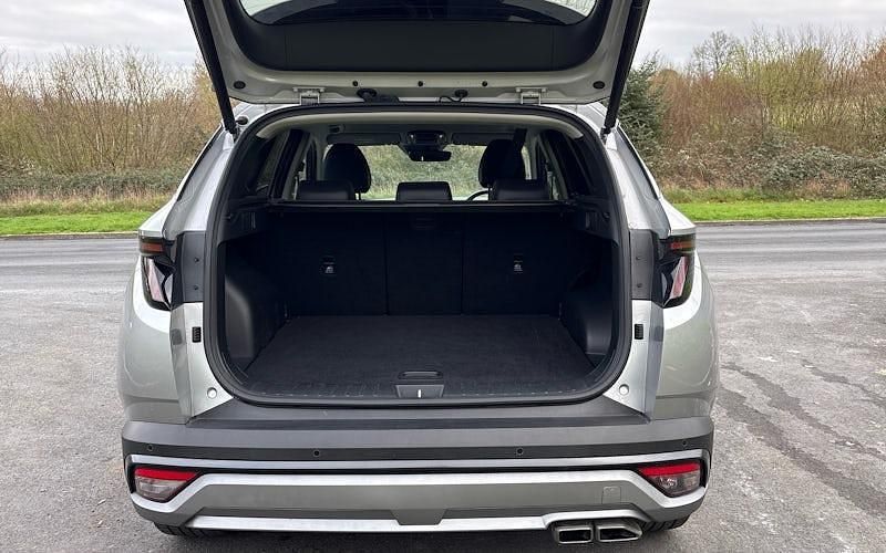 Used Hyundai Tucson Premium 215 HP (158 kW) 2025 Silver SUV