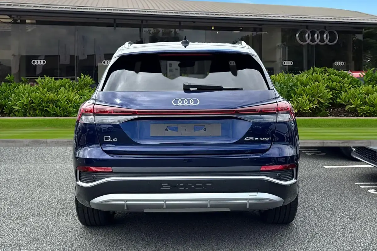 New Audi Q4 e-tron S-Line 210 kW (286 HP) 2026 SUV