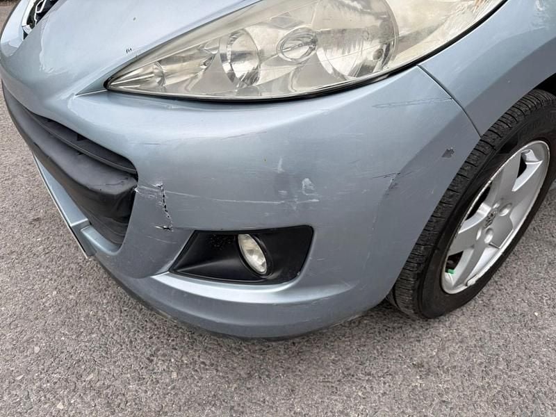 Begagnad Peugeot 207 2009 Blå Halvkombi