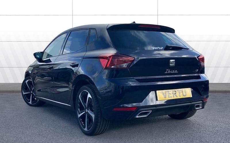 Usado Seat Ibiza FR Sport 110 HP (80 kW) 2023 Azul Citadino