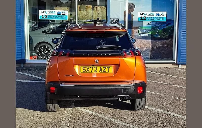 Used Peugeot 2008 Allure+ 100 HP (73 kW) 2023 Orange SUV