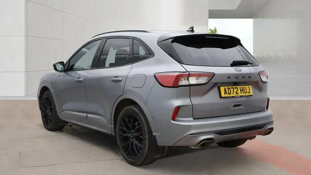 Used Ford Kuga ST-Line X 225 HP (165 kW) 2023 Silver SUV