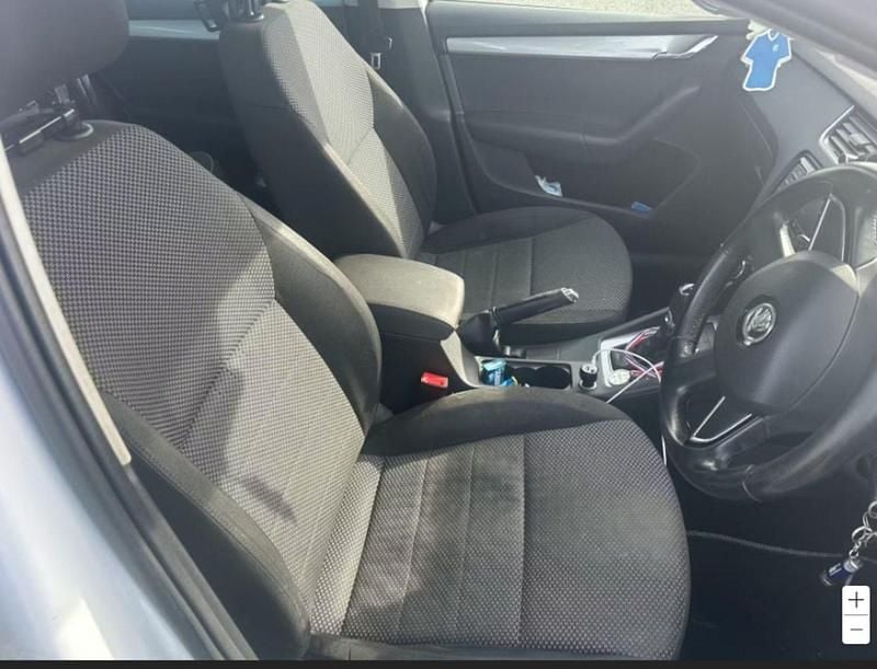 Used Skoda Octavia 2015 White Hatchback