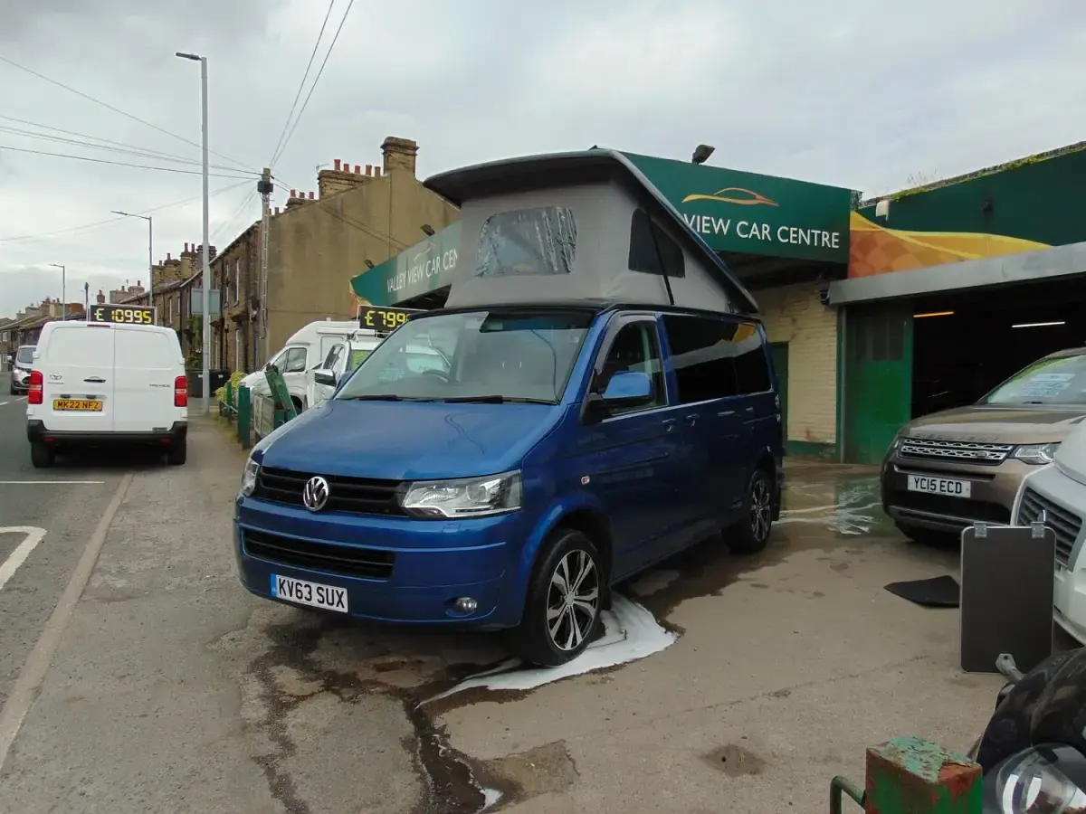 Used VW T5 Highline 140 HP (102 kW) 2013 Blue Van