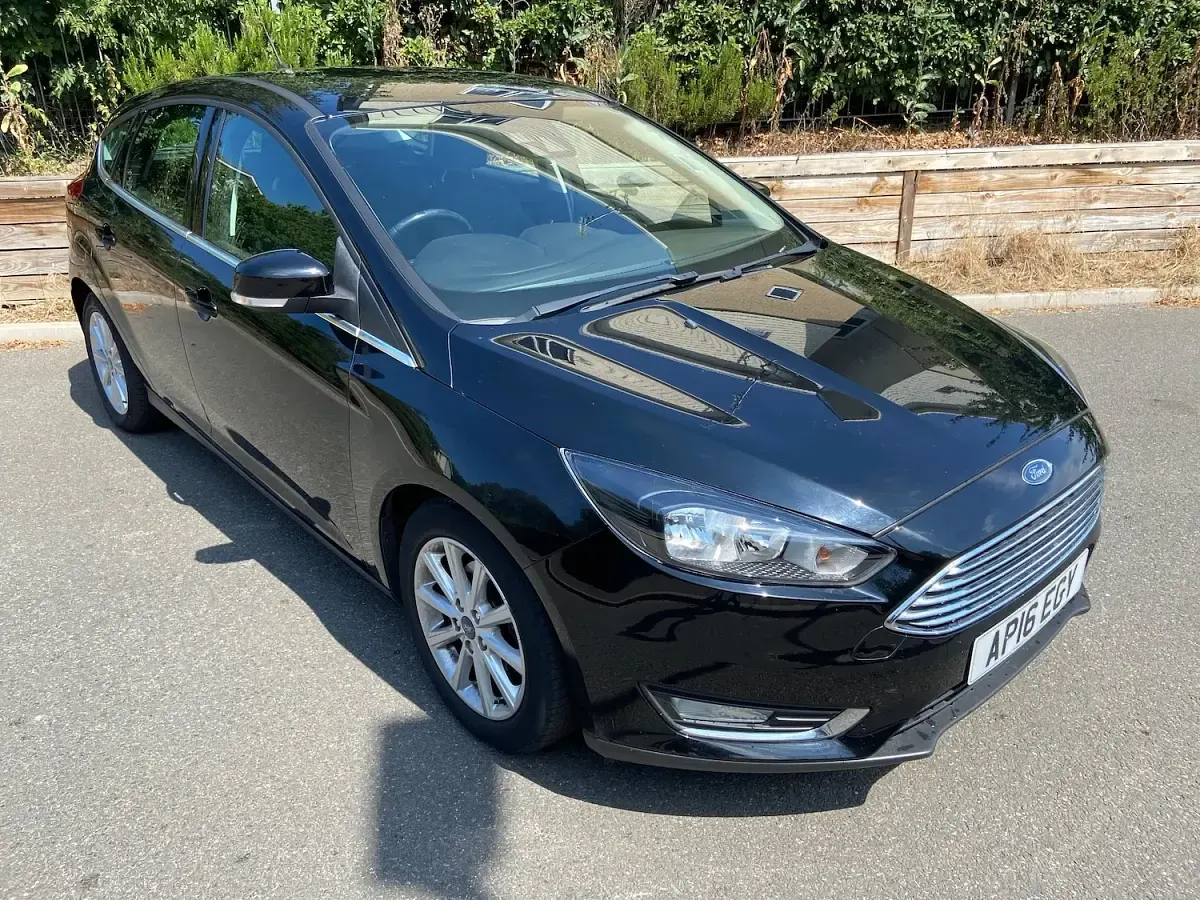 Used Ford Focus Titanium 125 HP (91 kW) 2016 Black Hatchback